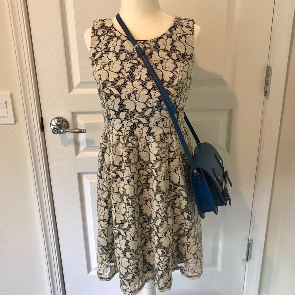 Gorgeous black and white dress